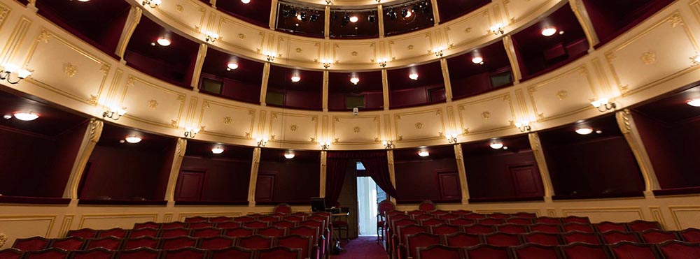 apollon theatro v1